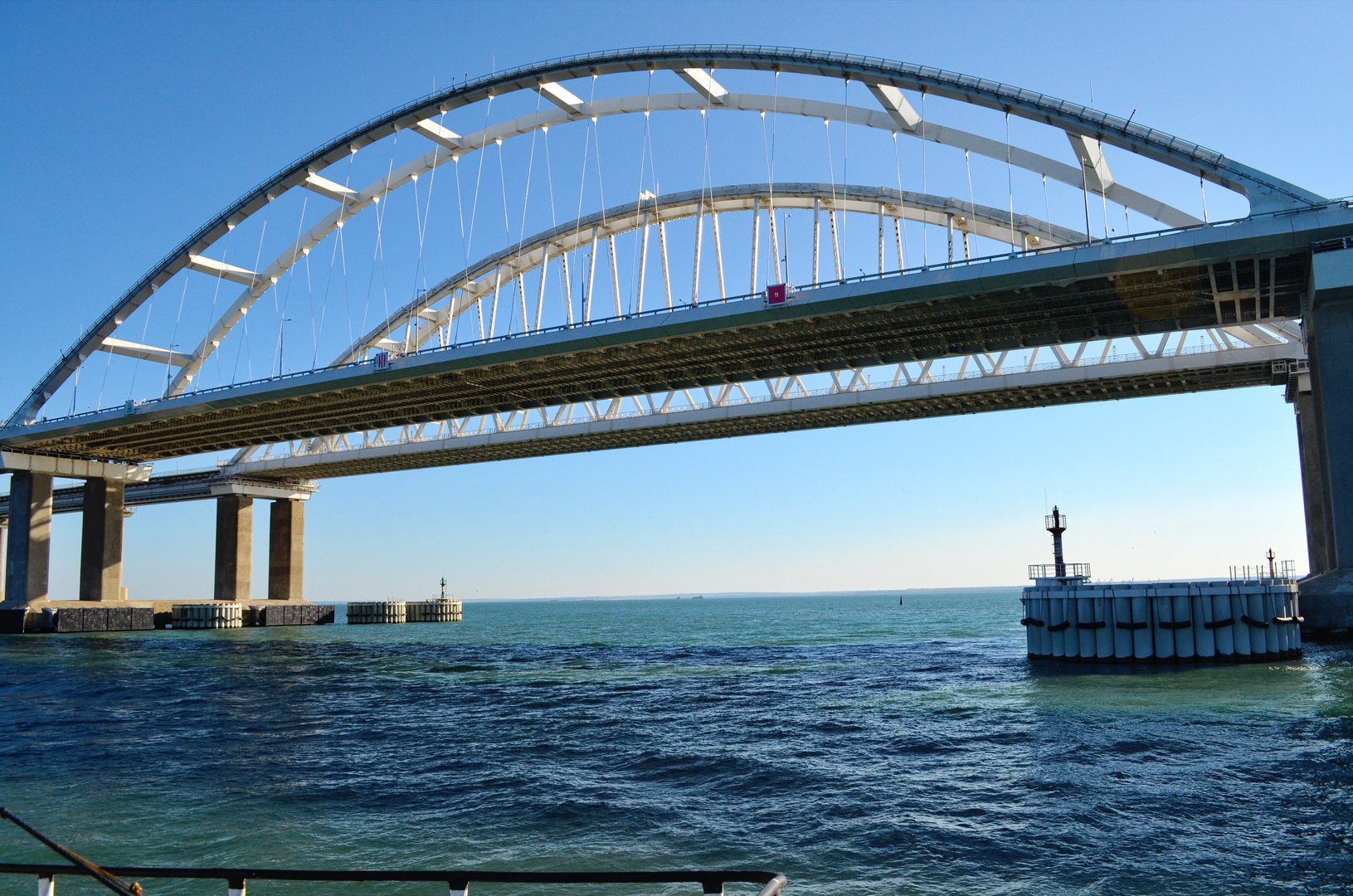 kerch boat trip to the Crimean bridge 3